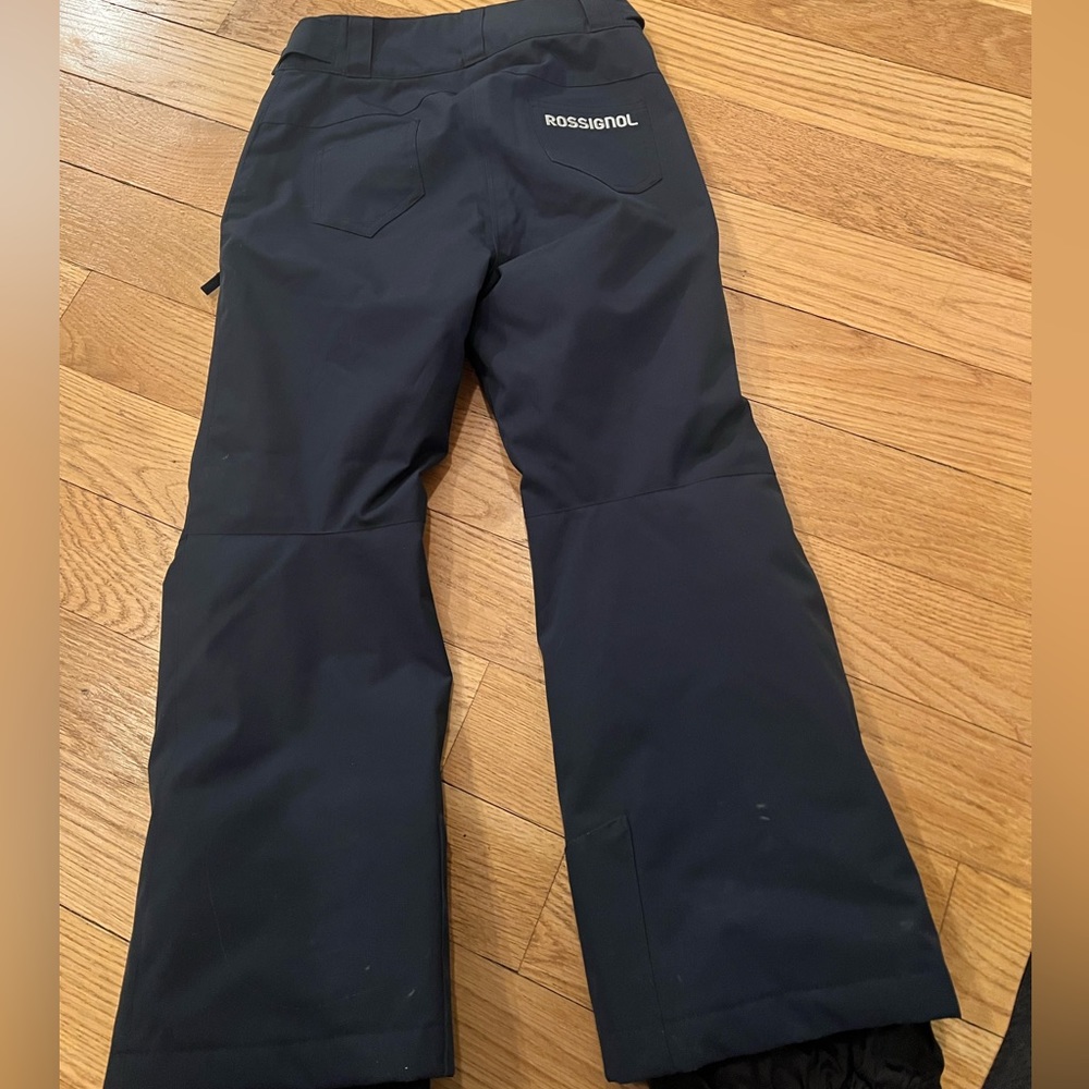 Kids size 8 Rossignol ski pants. Unisex. Perfect condition